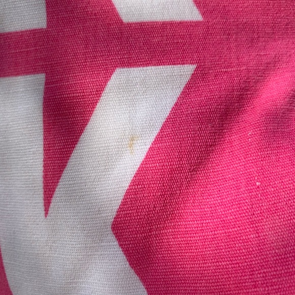 3 pillows vs pink - Picture 5 of 9